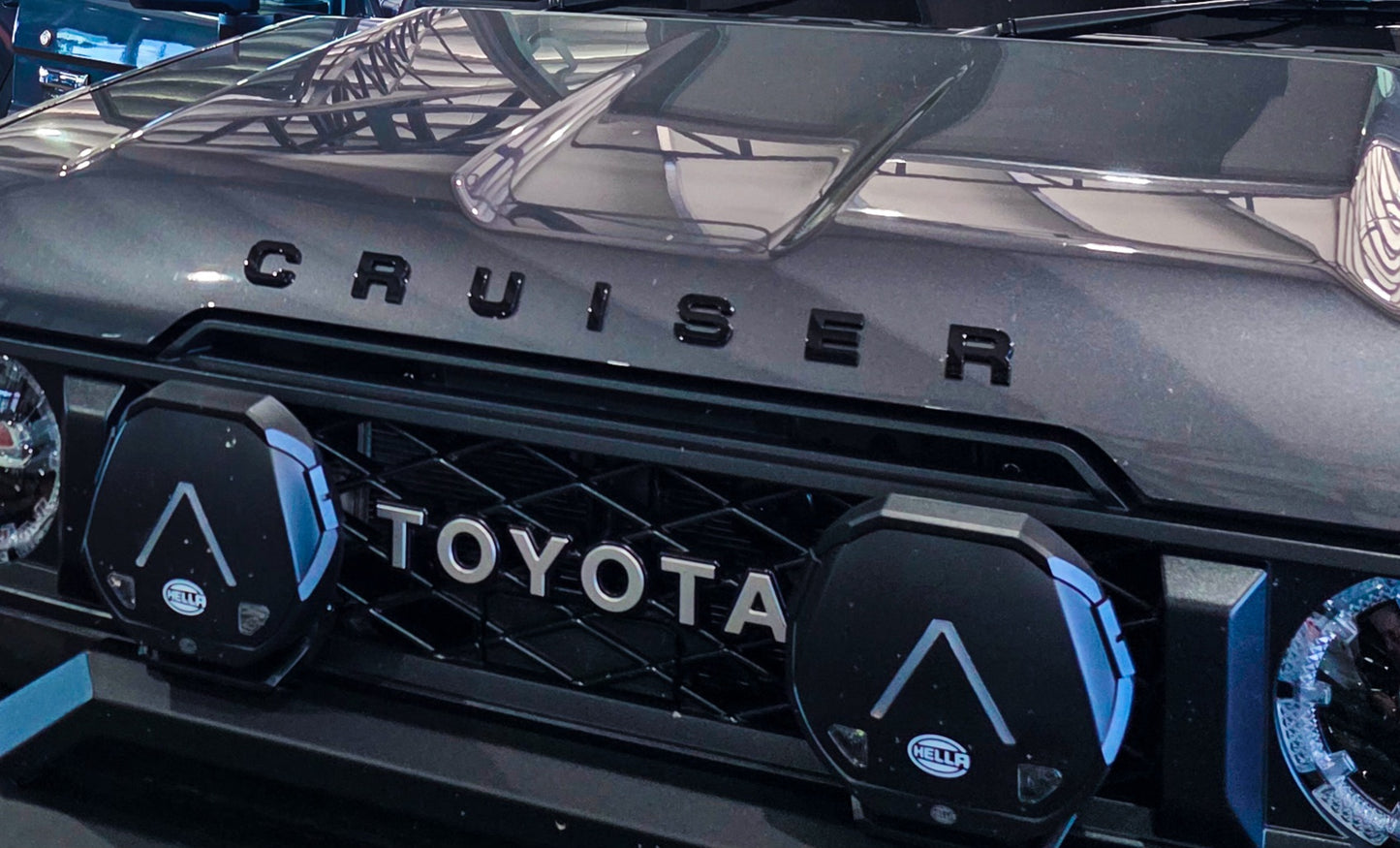Bonnet Lettering Compatible with Toyota Land Cruiser - Matt Black